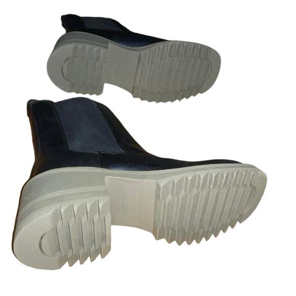 Vince Camuto Chunky Block Heel Gum Sole Combat Chelsea Ankle Boots size 6.5 NWOB - Picture 4 of 7